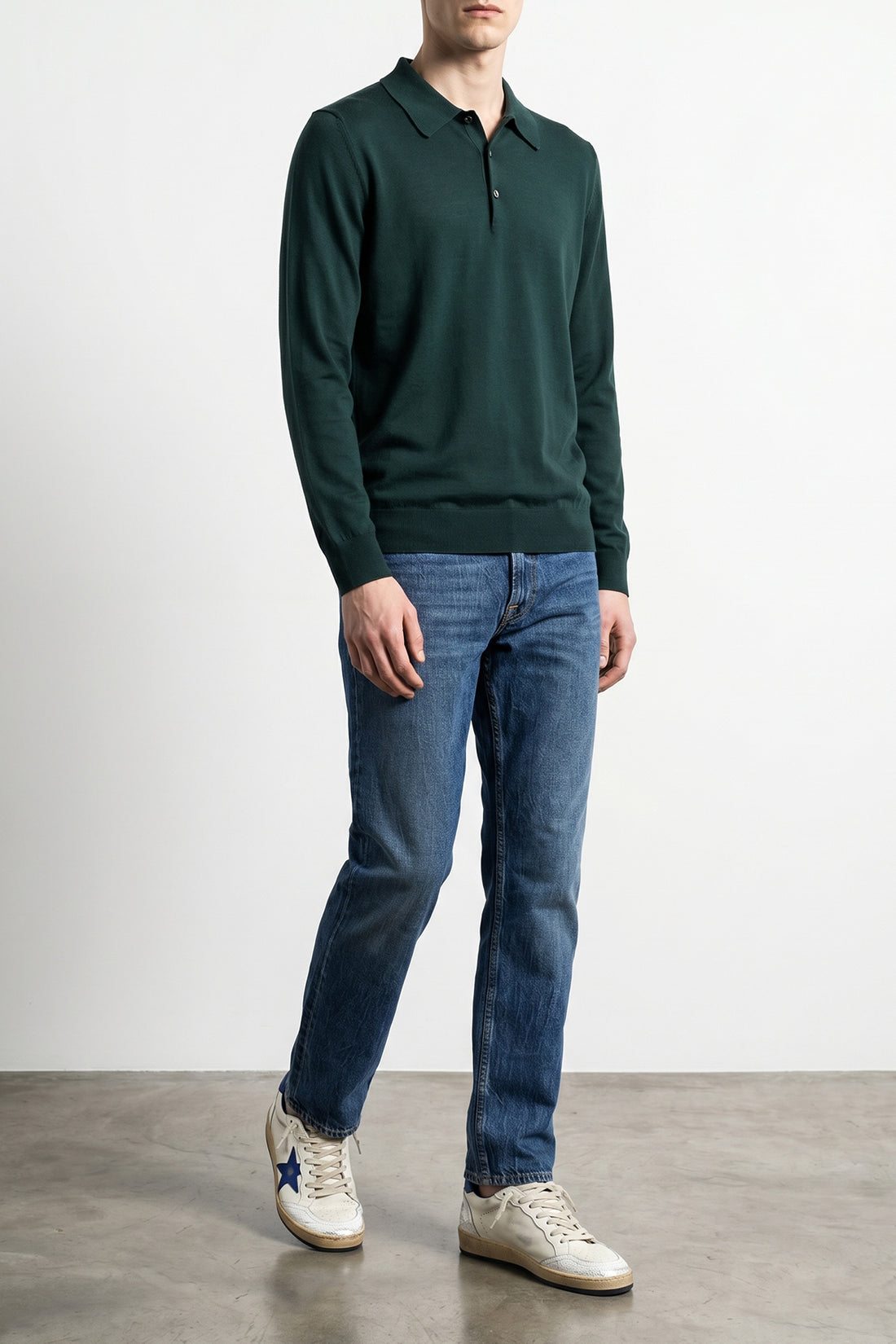 JOHN SMEDLEY M john smedleys sea fine knit cotton finchley polo shirt (30 gauge)  island