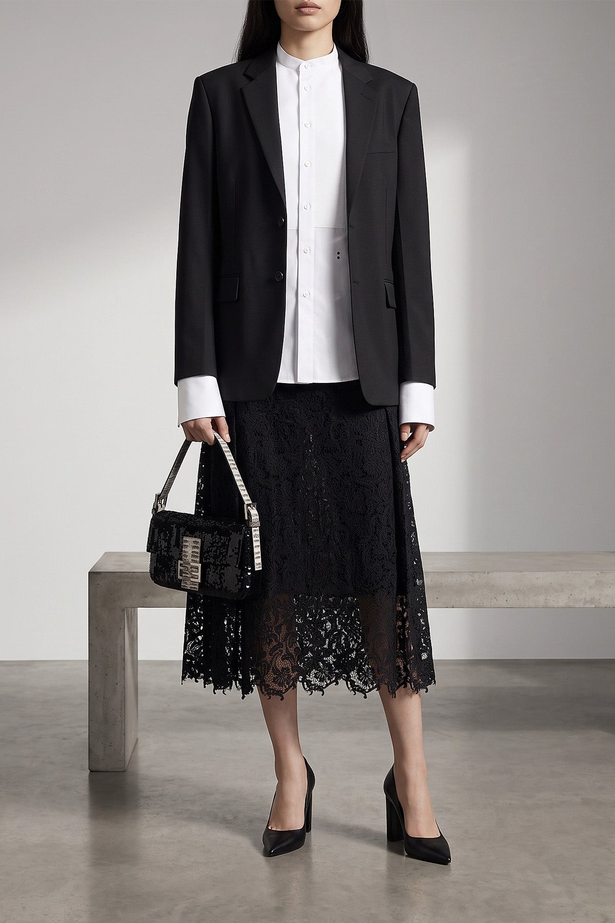 the fendi fine poplin shirt reinterprets a classic of the male wardrobe through