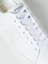 woman's sneakers