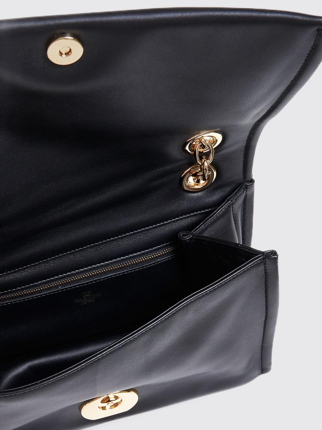 woman's shoulder bag
