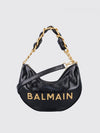 woman's shoulder bag