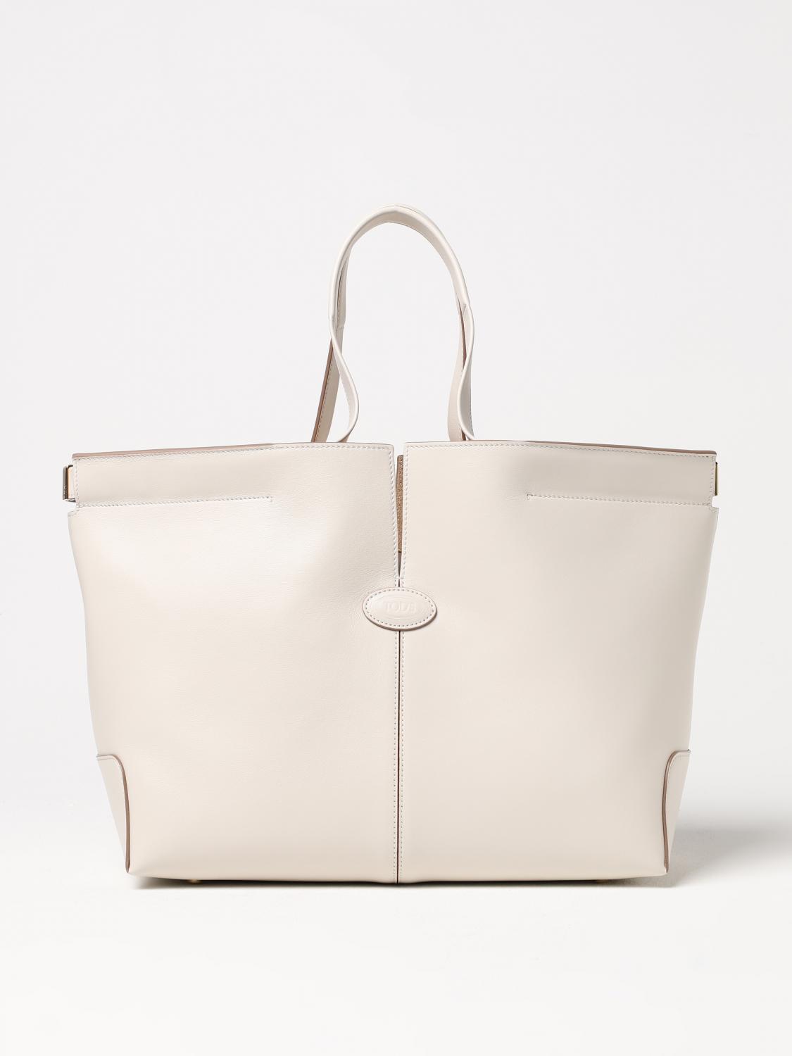 woman's tote bag