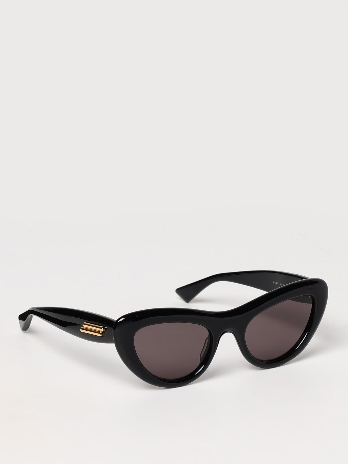 woman's sunglasses