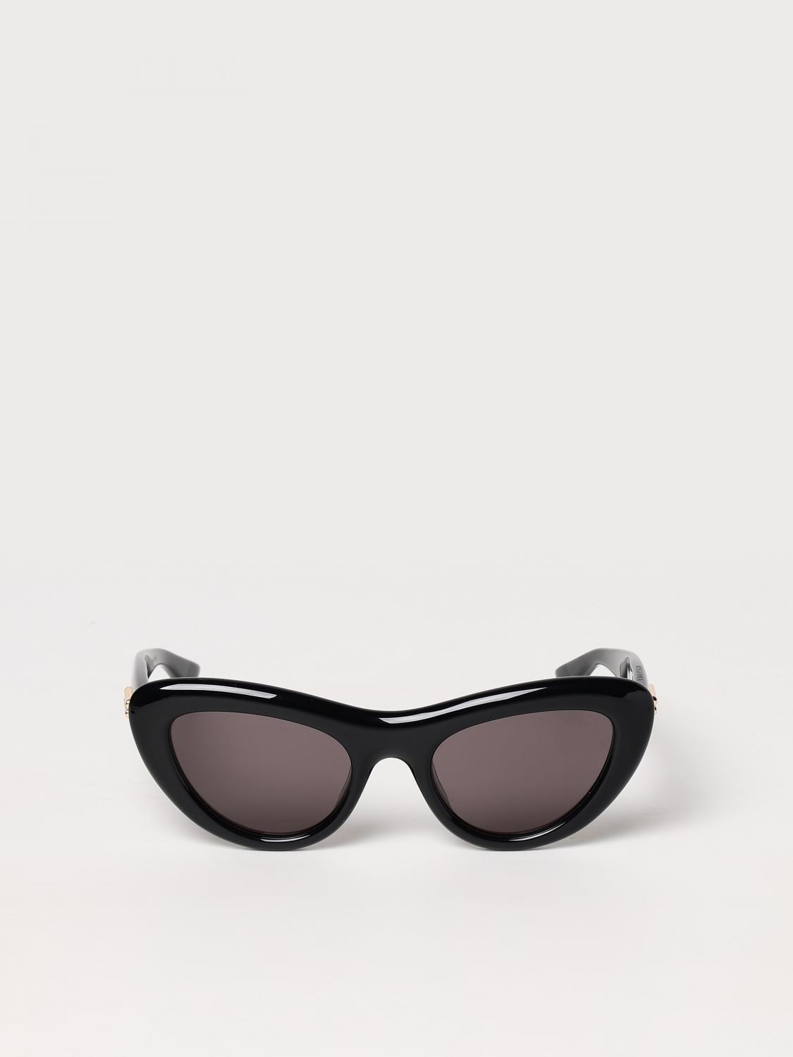 woman's sunglasses