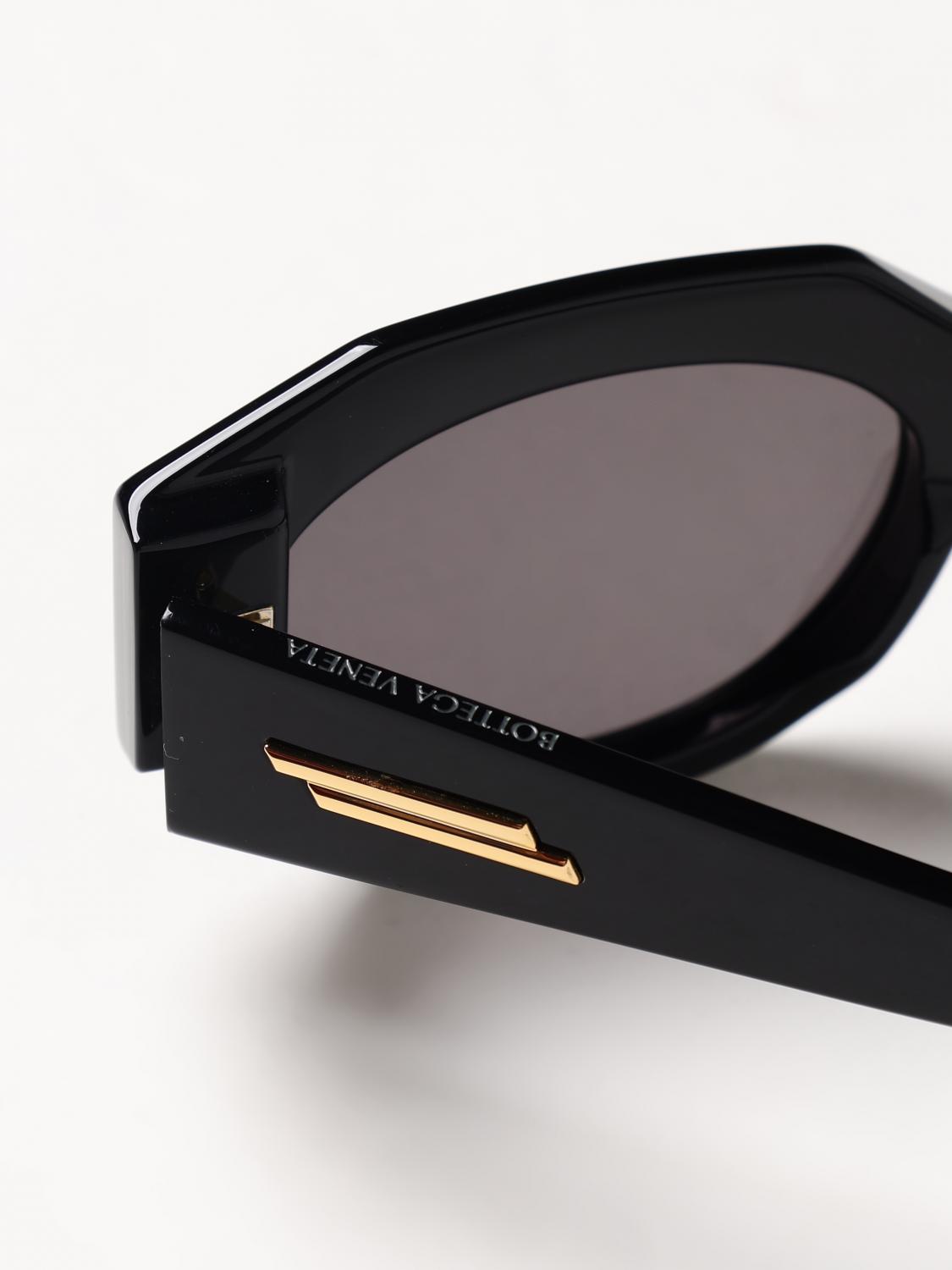 woman's sunglasses