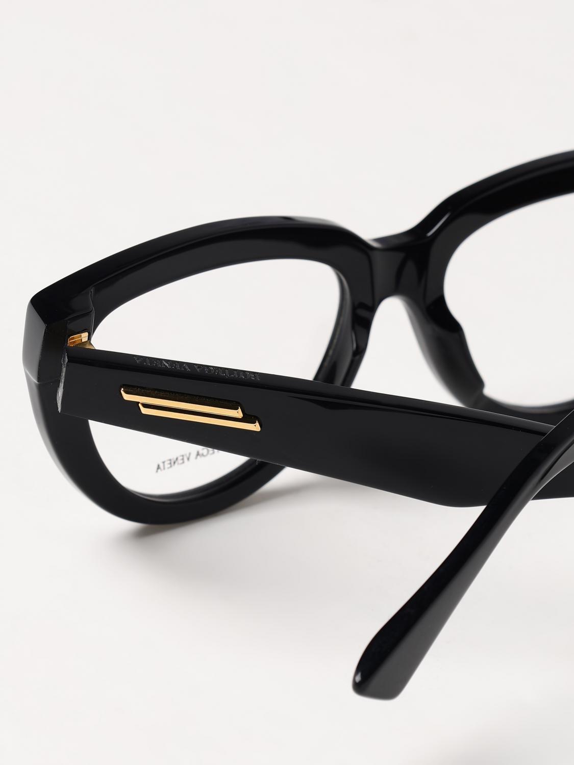 woman's optical frames