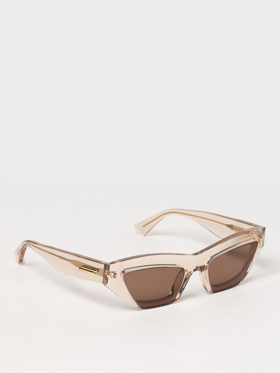 woman's sunglasses