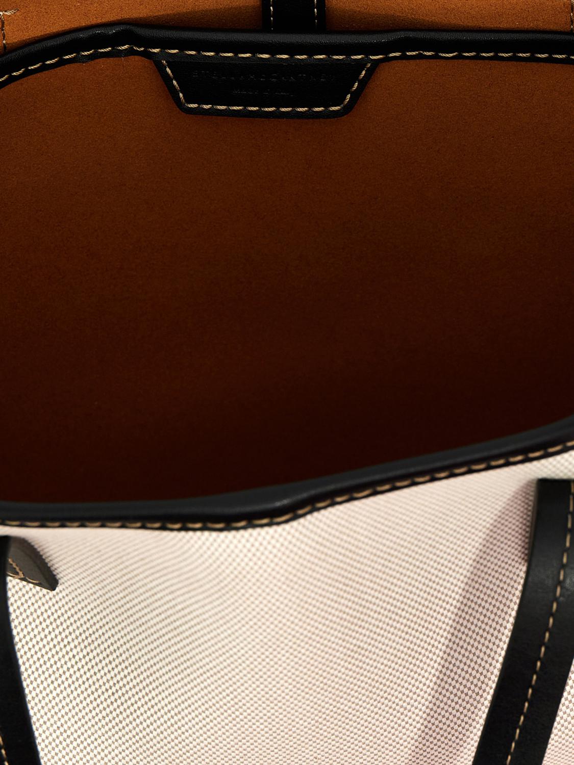 woman's shoulder bag