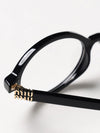 woman's optical frames