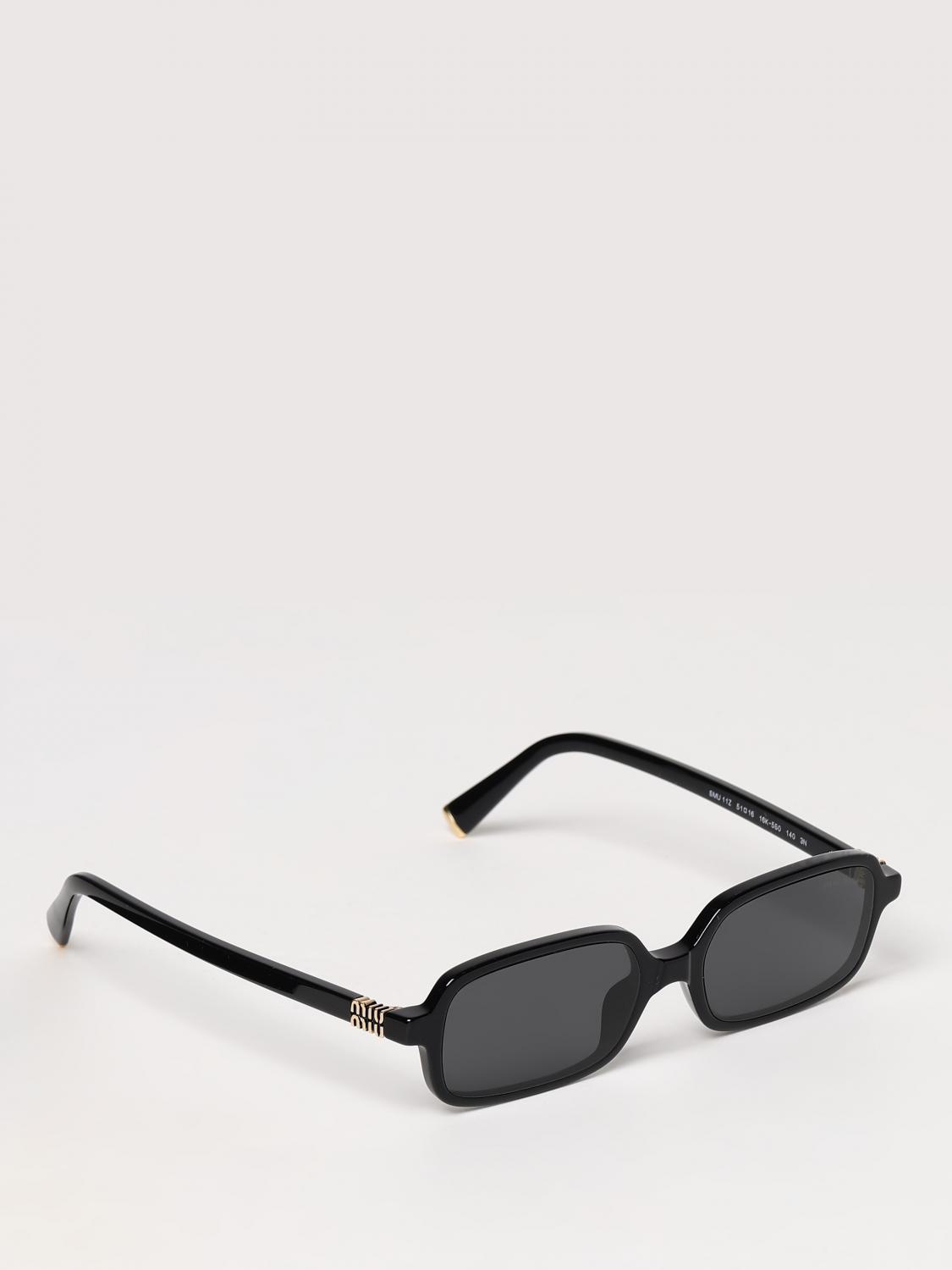 woman's sunglasses