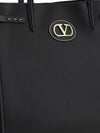 woman's handbag