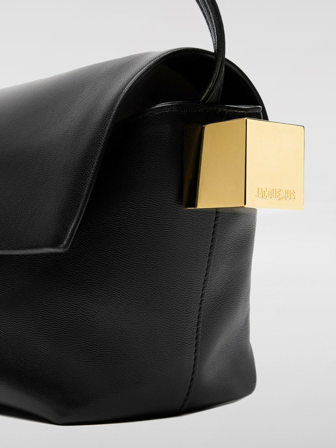woman's shoulder bag