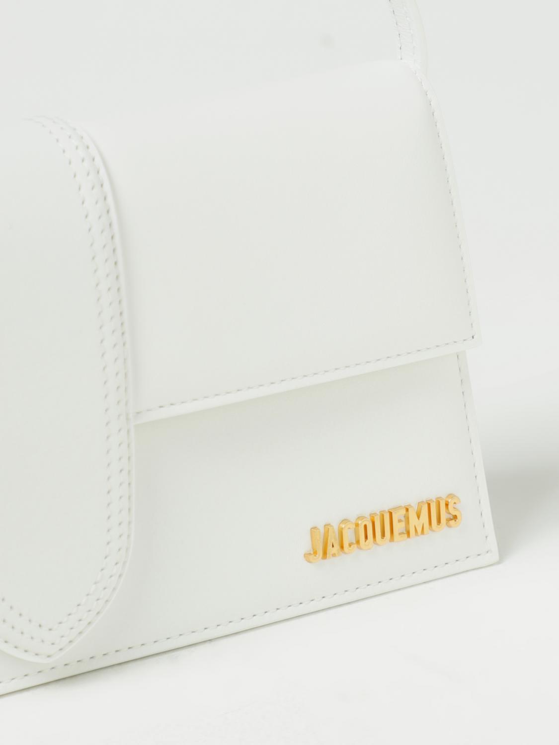 woman's shoulder bag