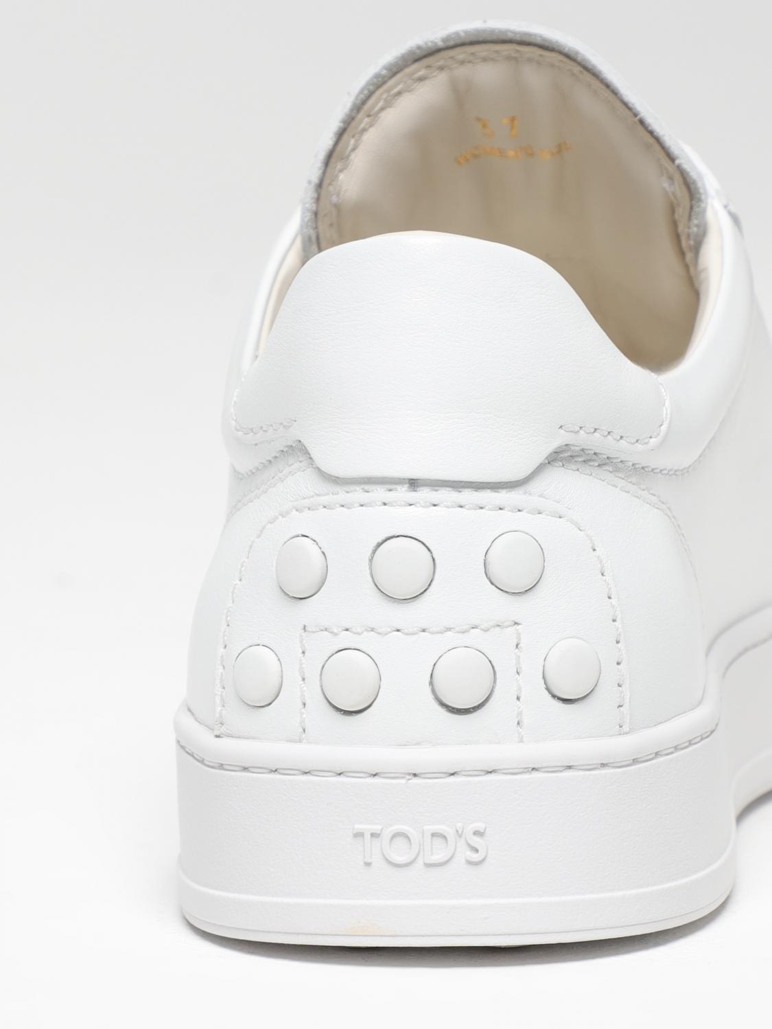 woman's sneakers
