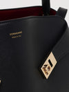 woman's shoulder bag