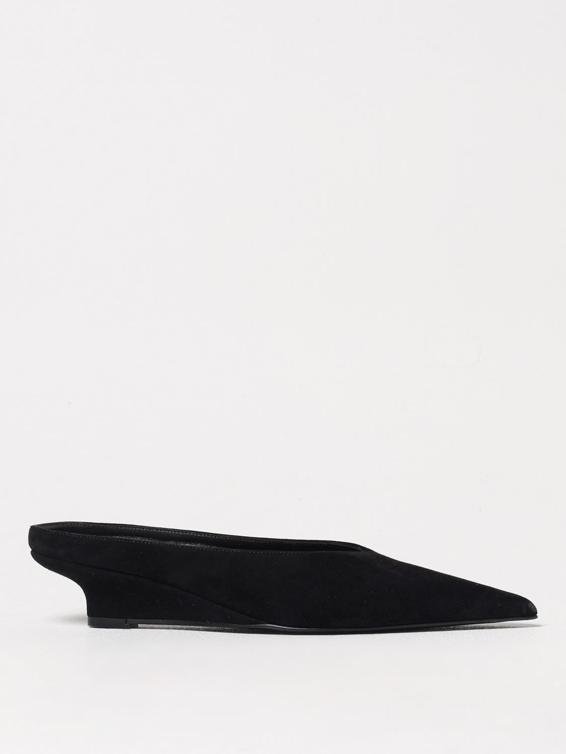 woman's shoes