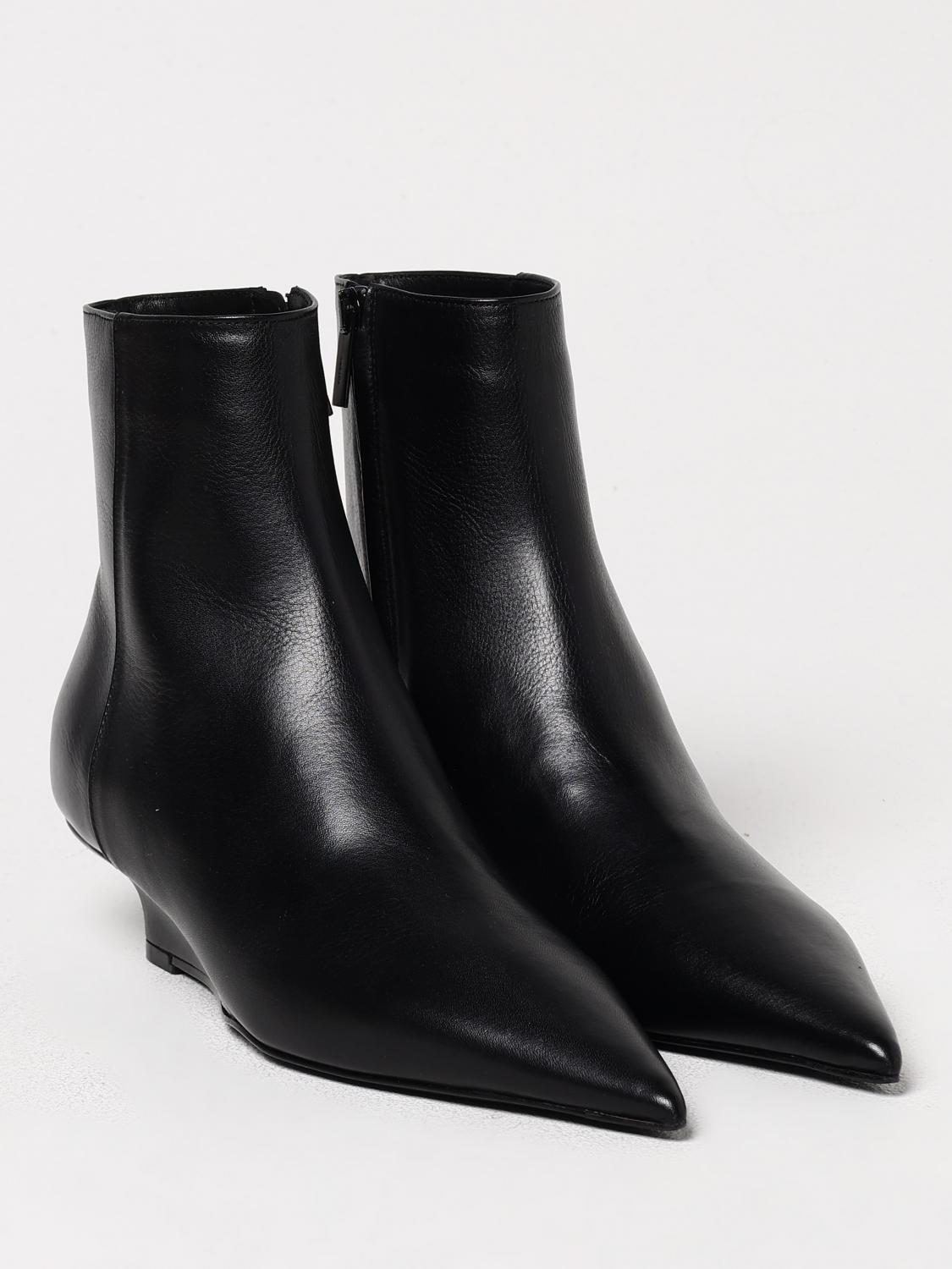 woman's boots