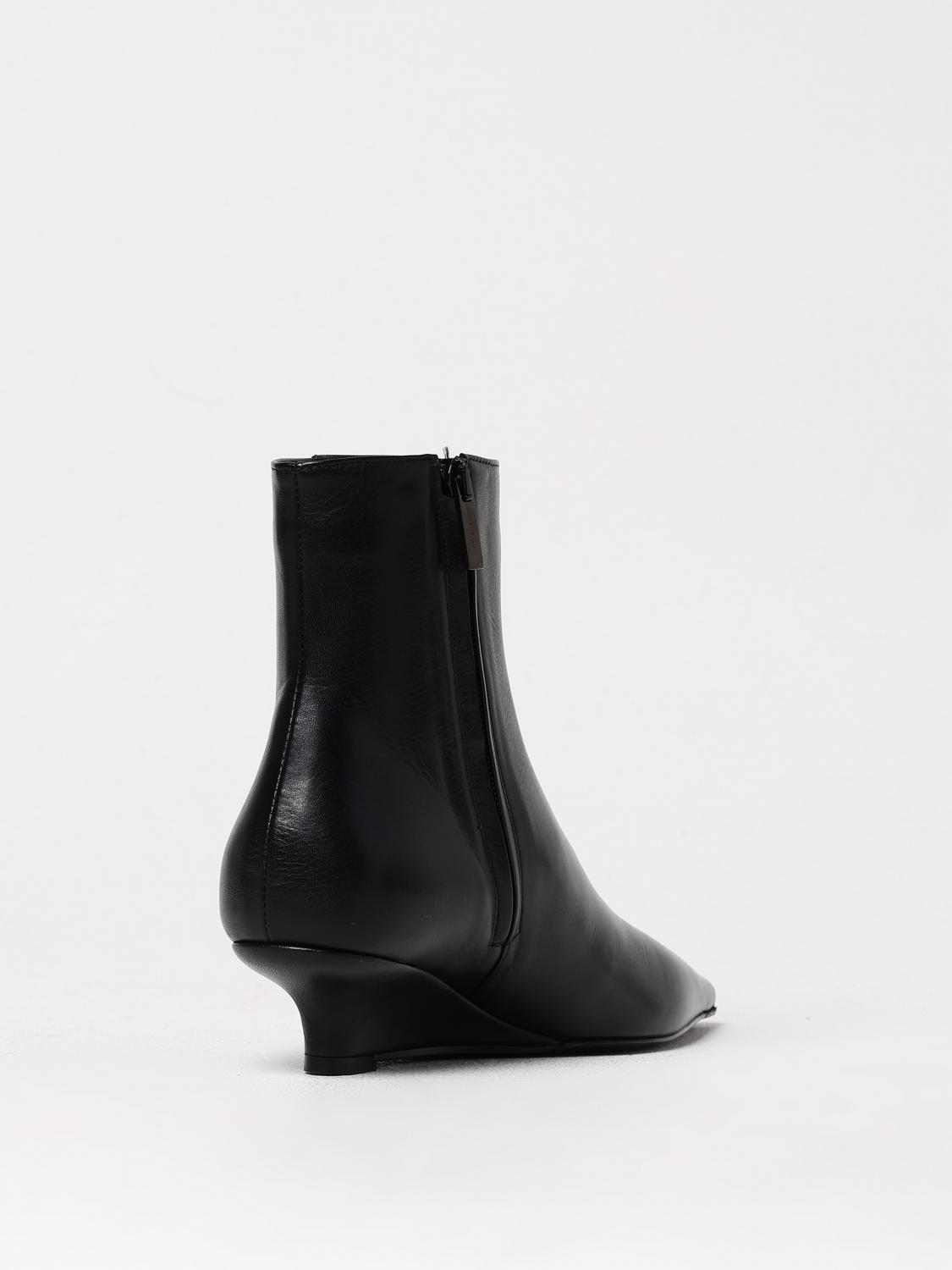 woman's boots