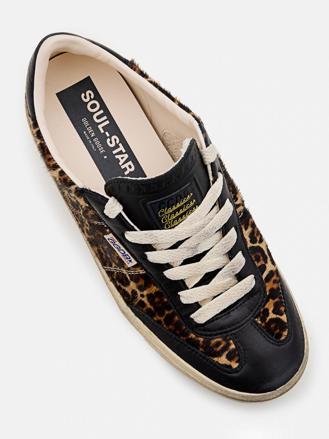 woman's sneakers