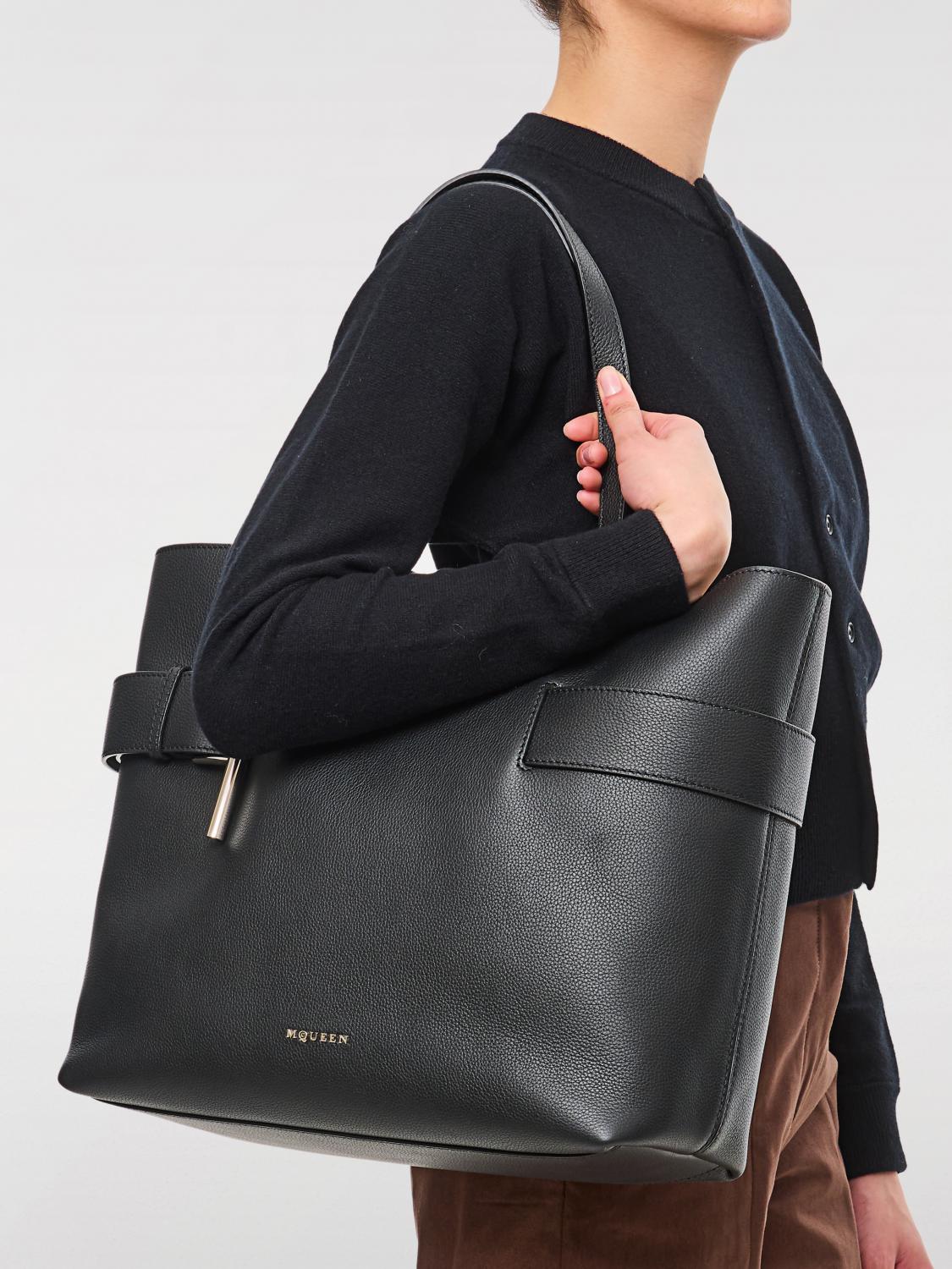 woman's tote bag