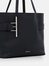 woman's tote bag