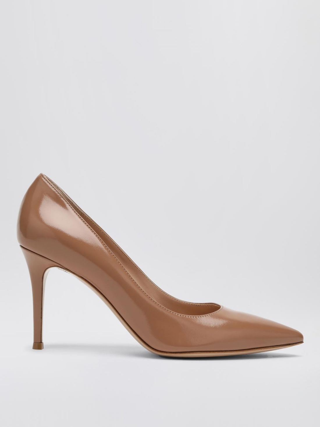 gianvito-rossi-woman-s-pumps-g24580nui-beige