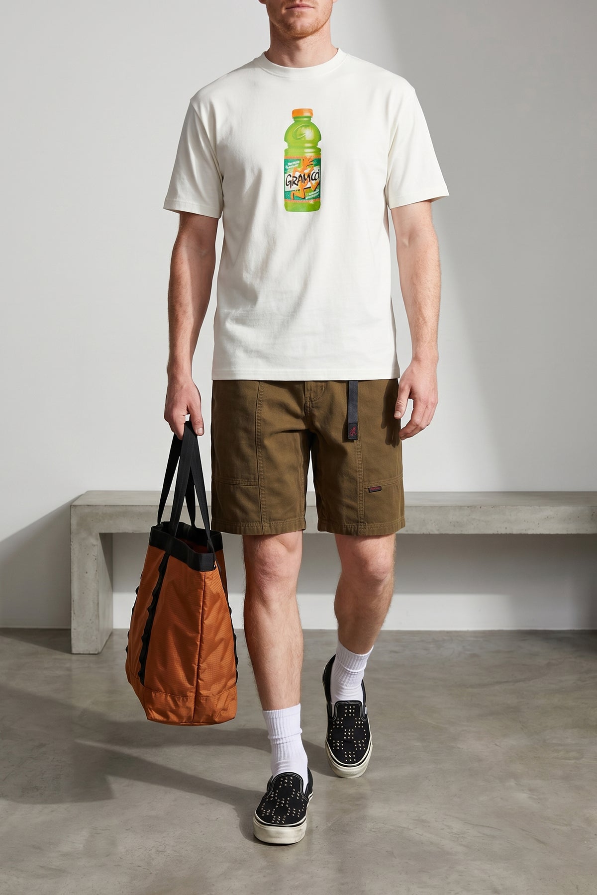 trail shopping bag in high-density 210d nylon fabric
