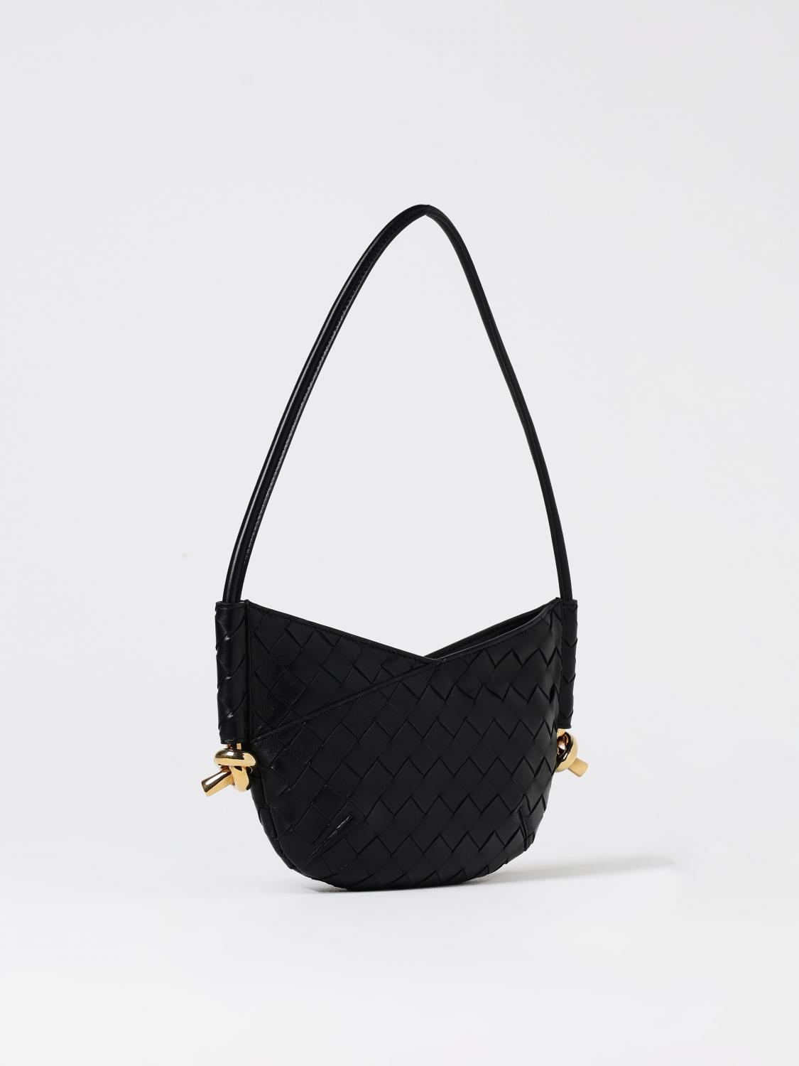 woman's shoulder bag