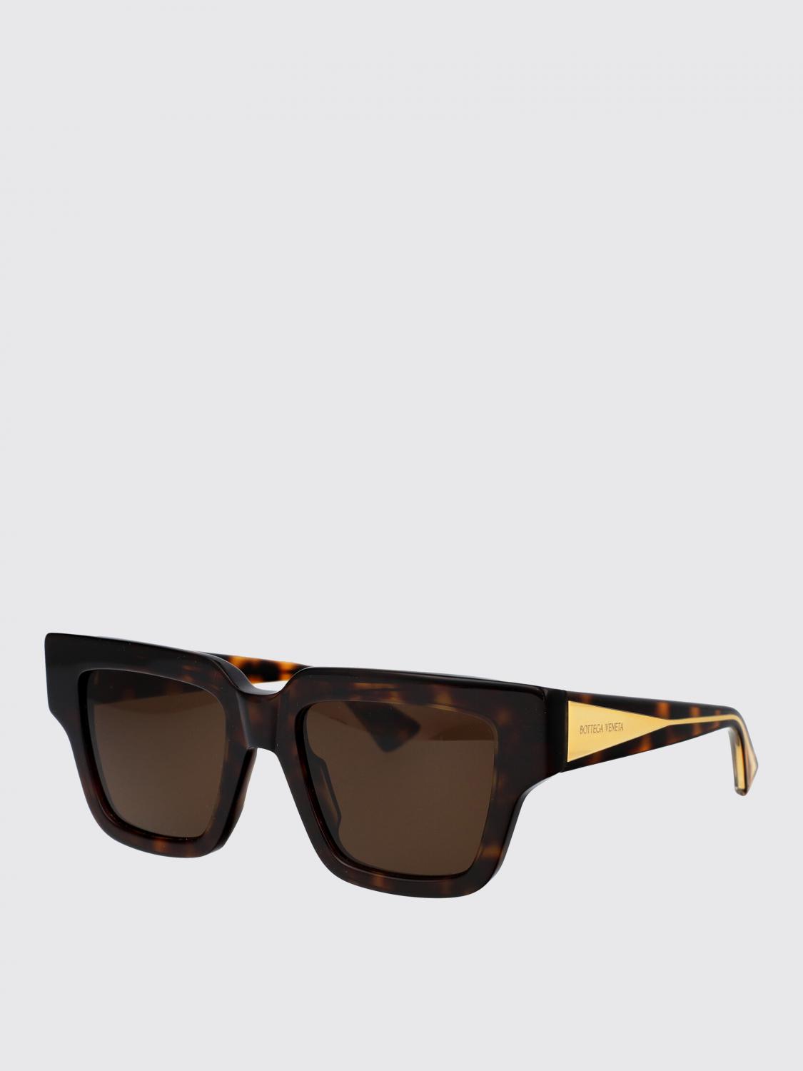 woman's sunglasses