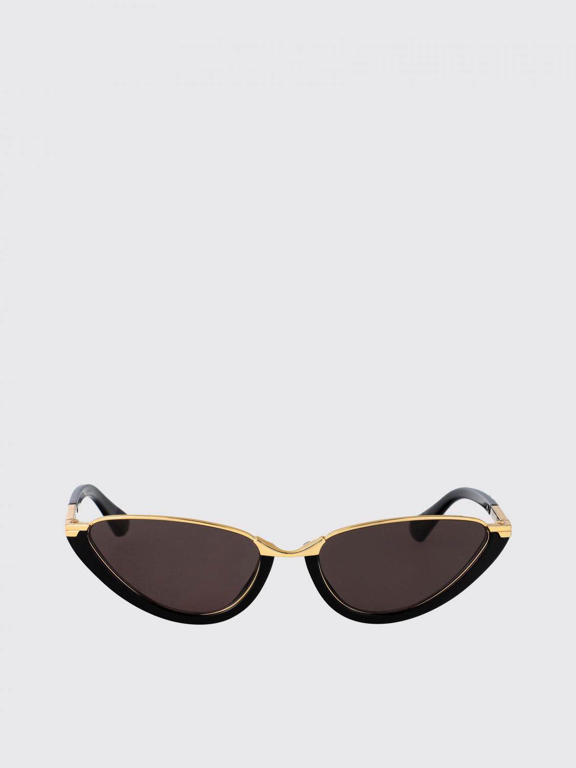 woman's sunglasses