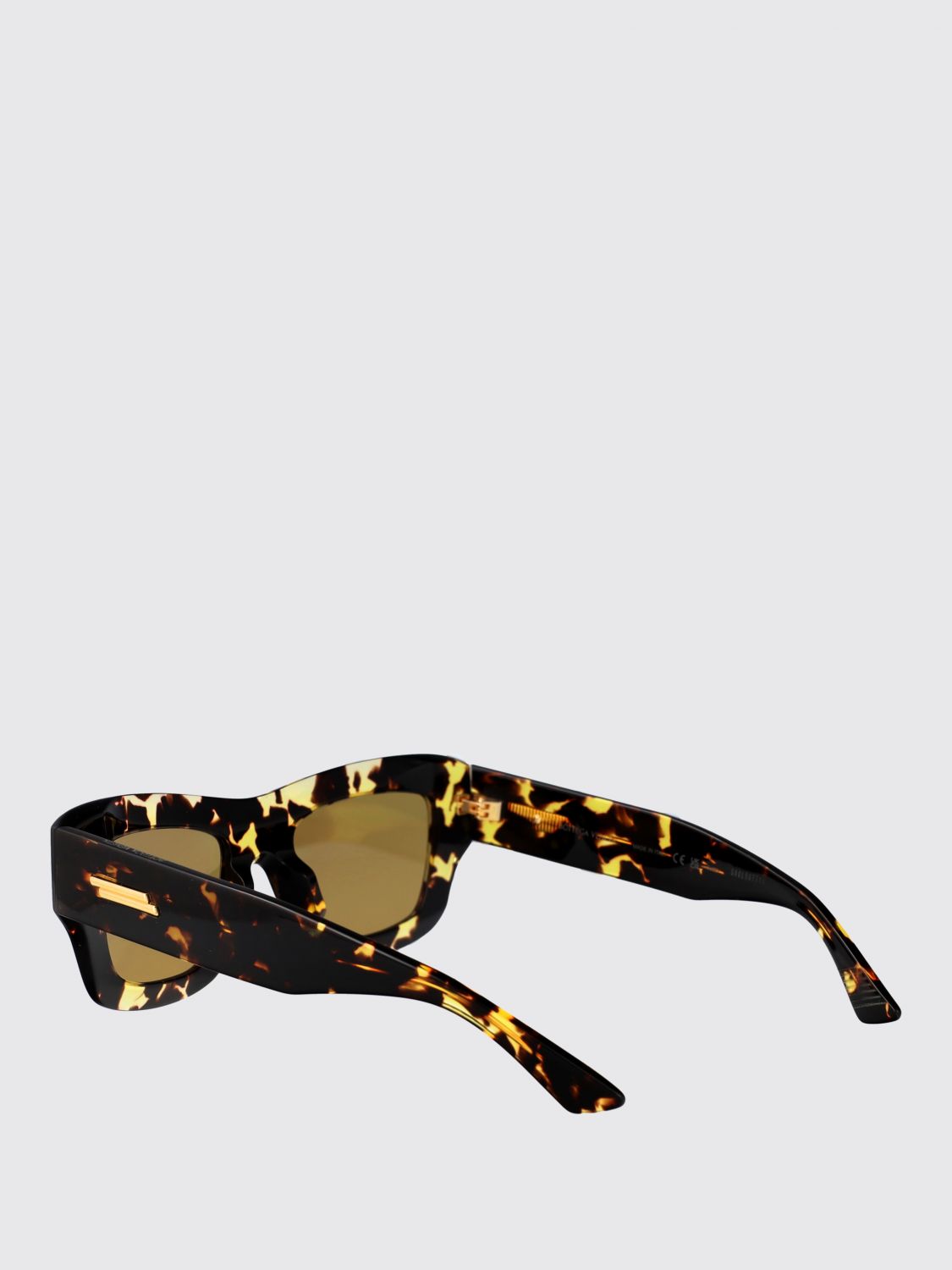 woman's sunglasses