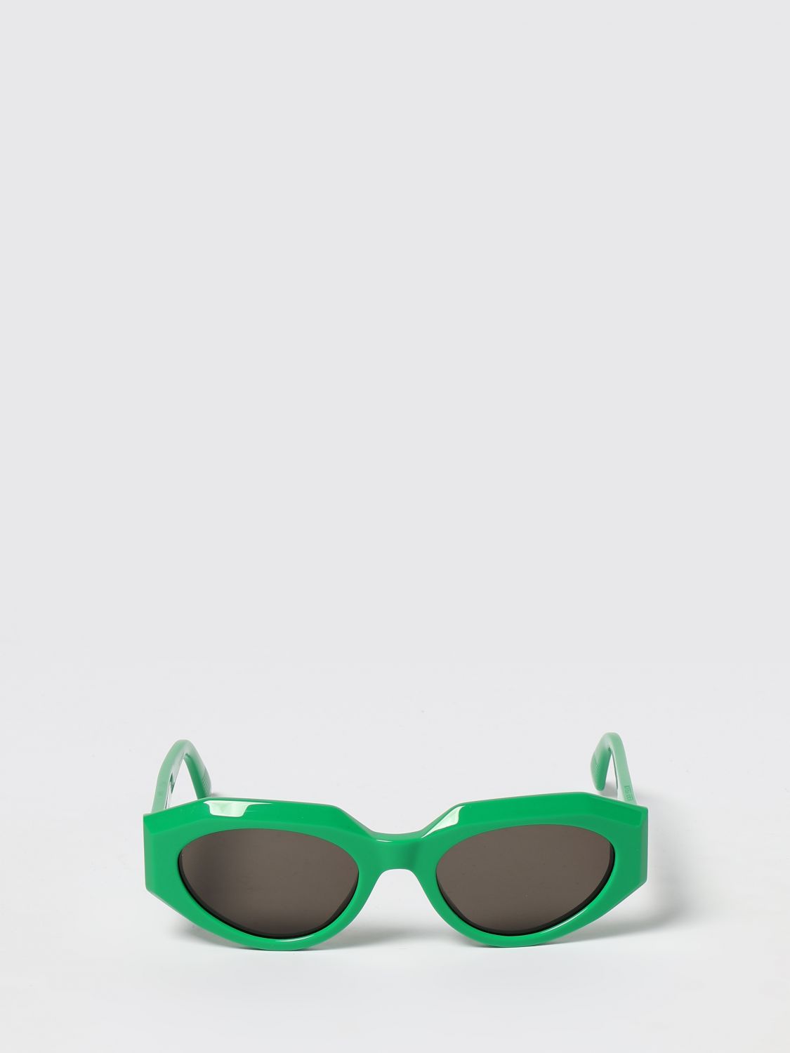 woman's sunglasses
