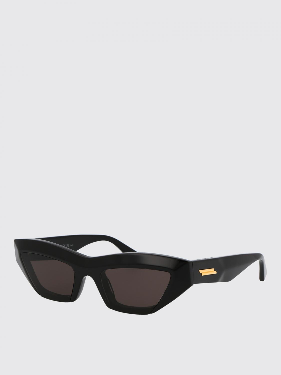 woman's sunglasses