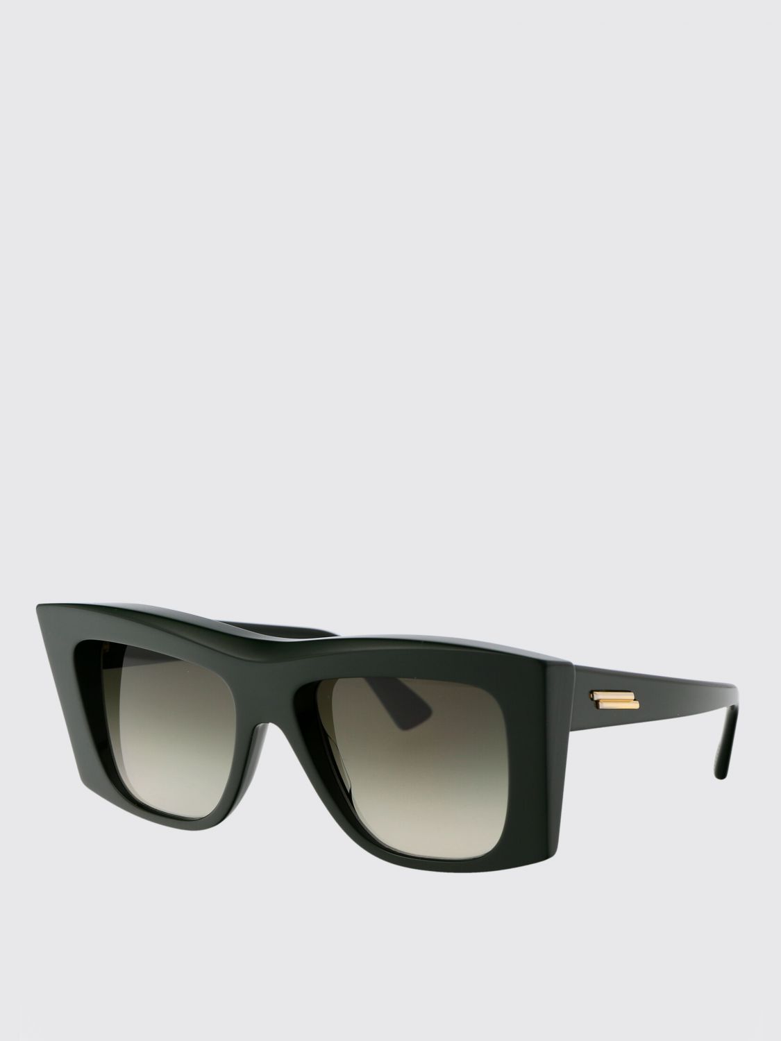woman's sunglasses
