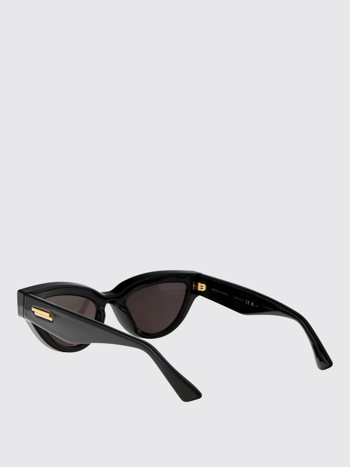 woman's sunglasses