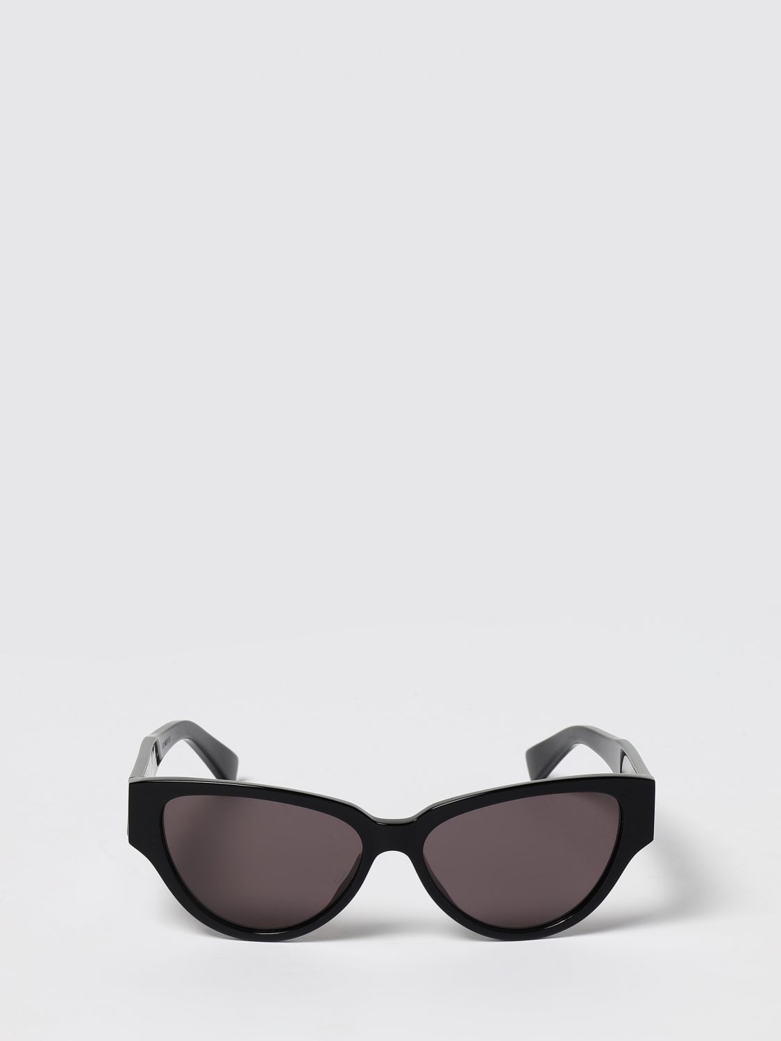 woman's sunglasses