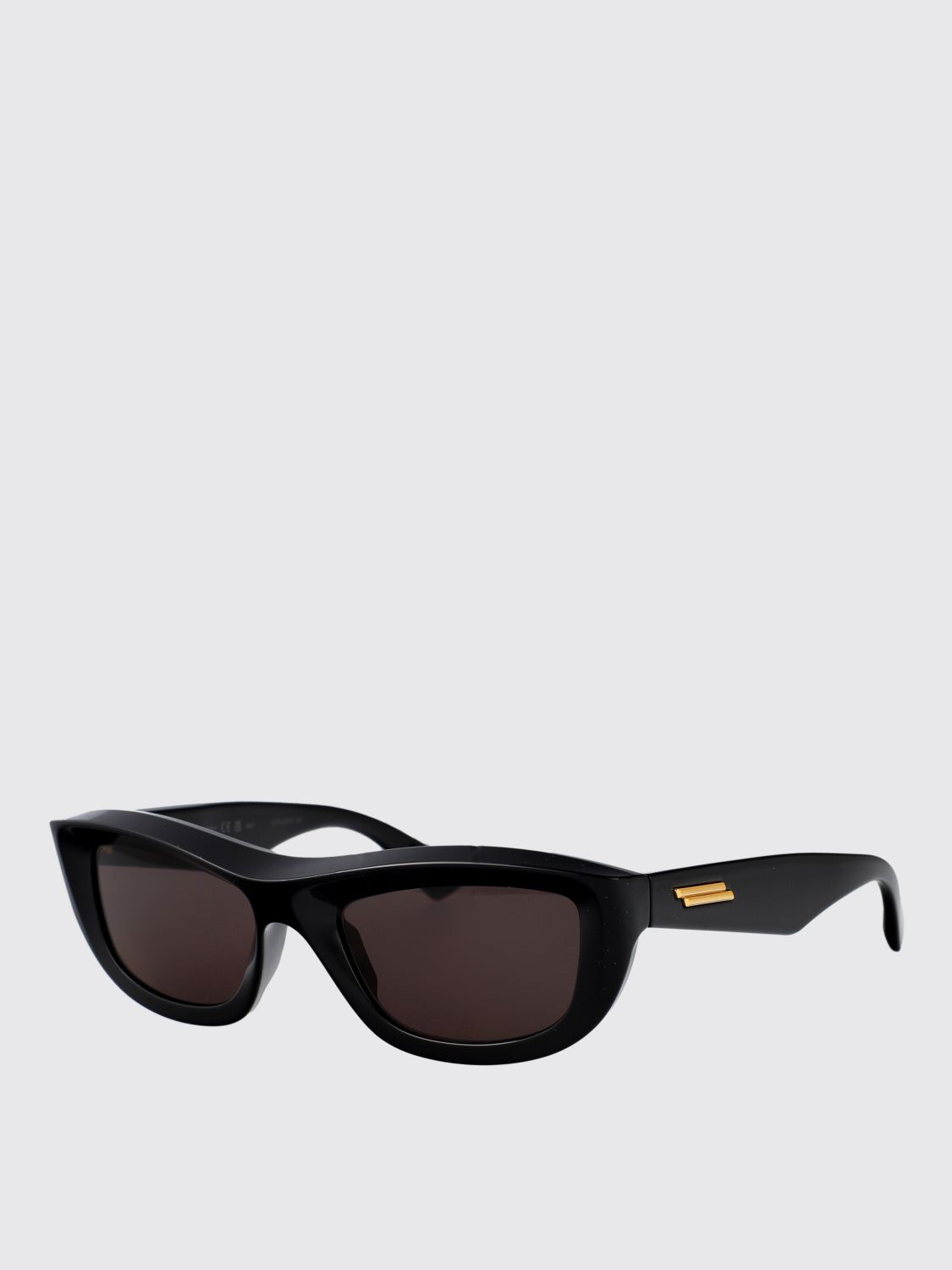 woman's sunglasses