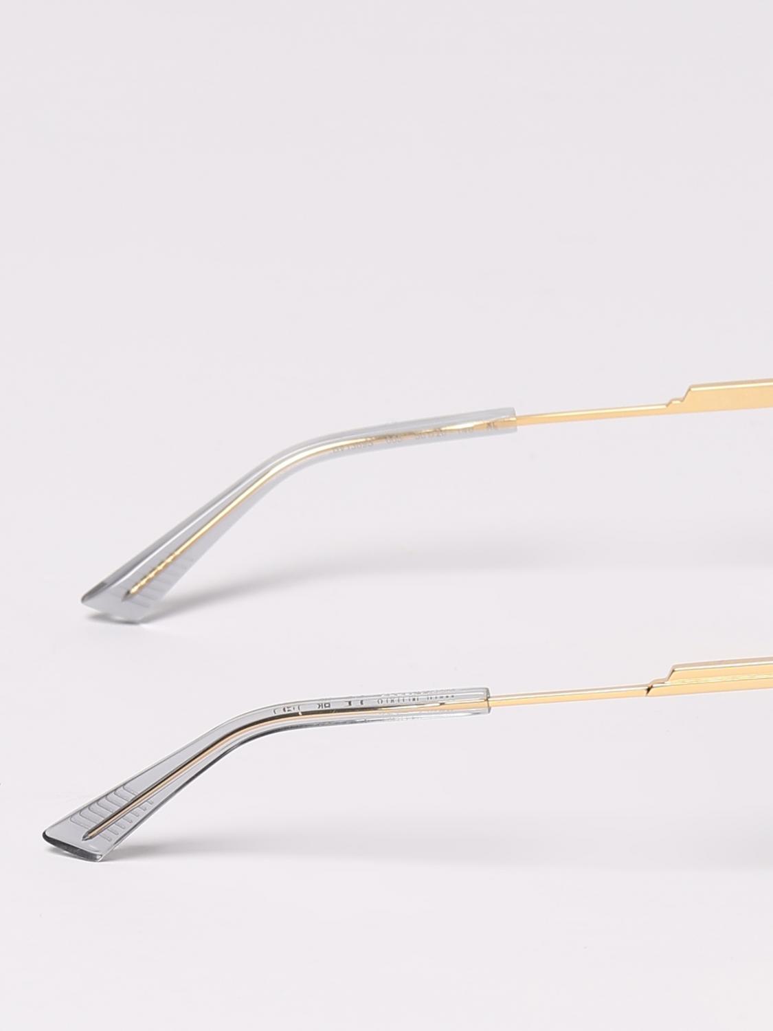 woman's sunglasses