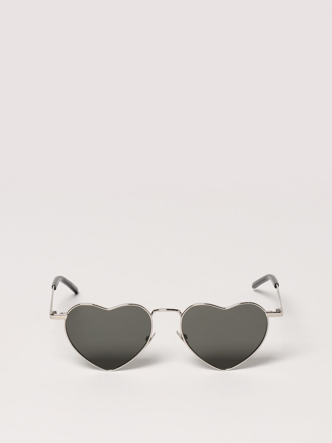 woman's sunglasses