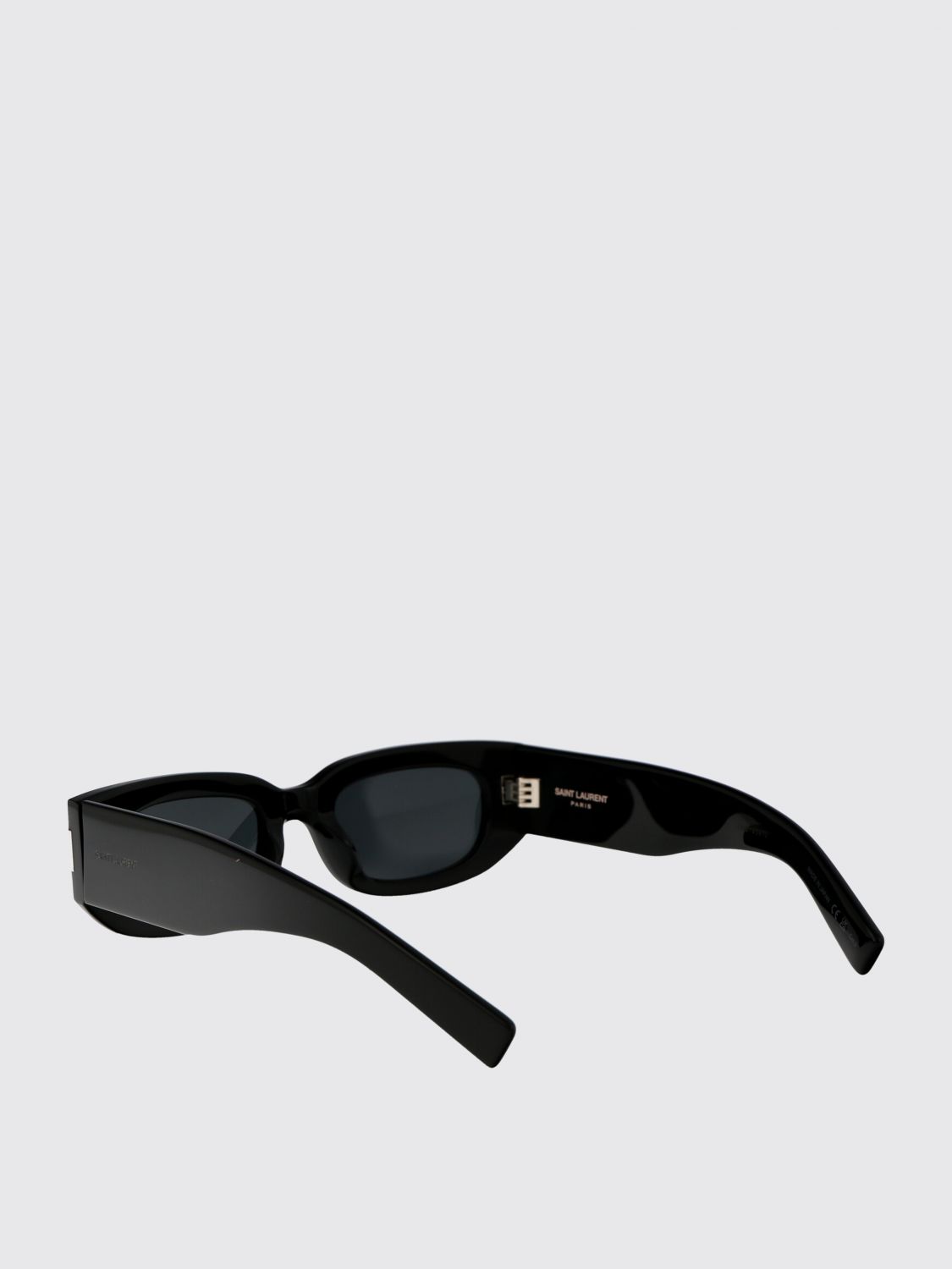 woman's sunglasses