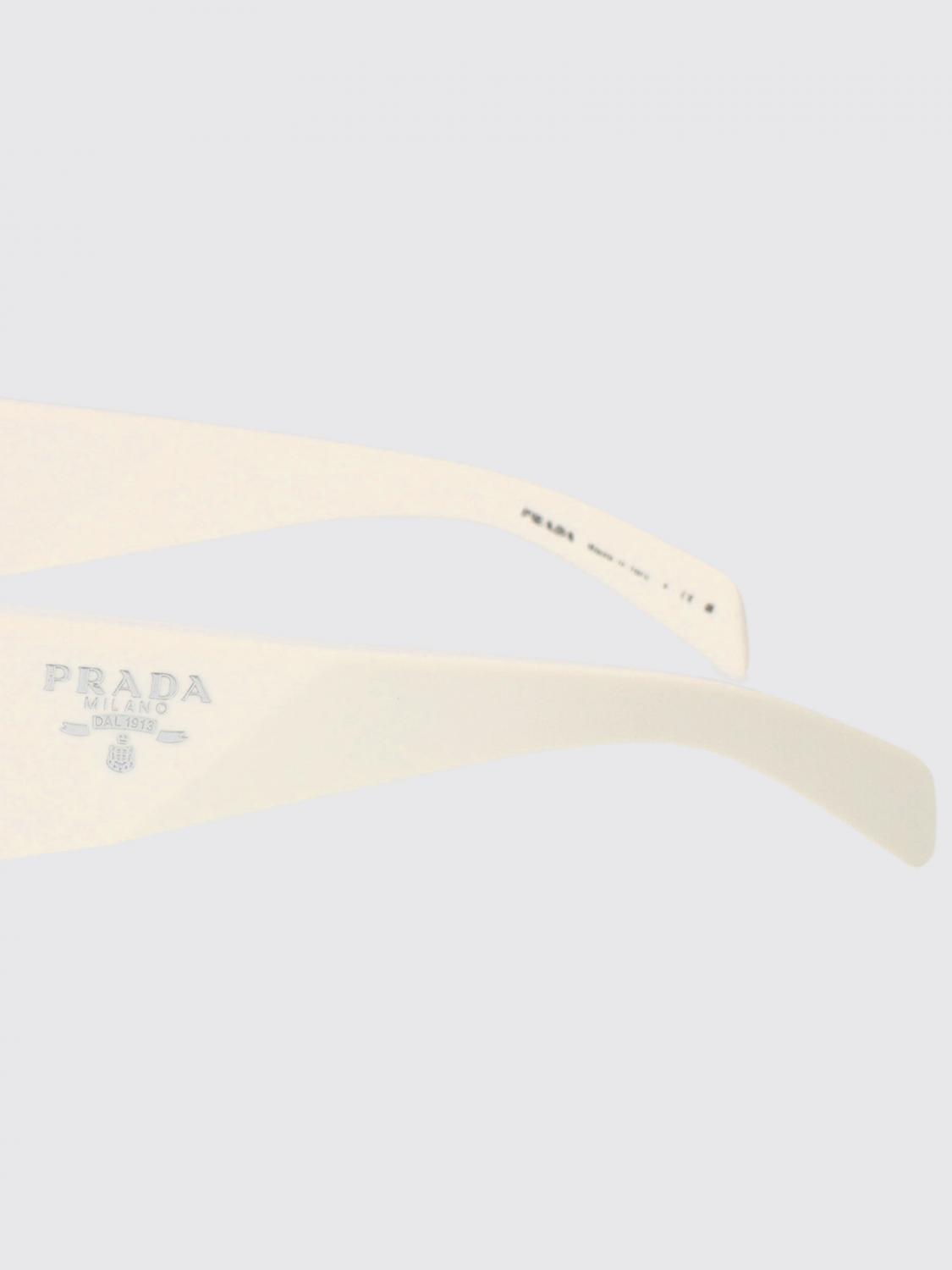 woman's sunglasses