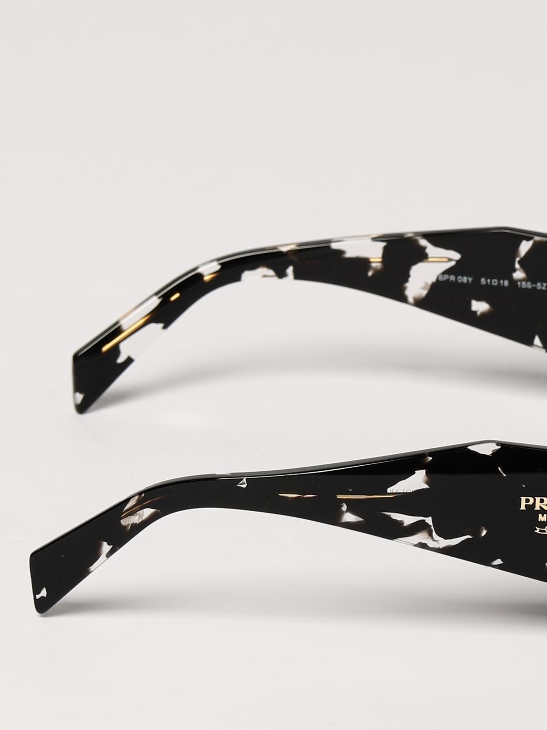 woman's sunglasses