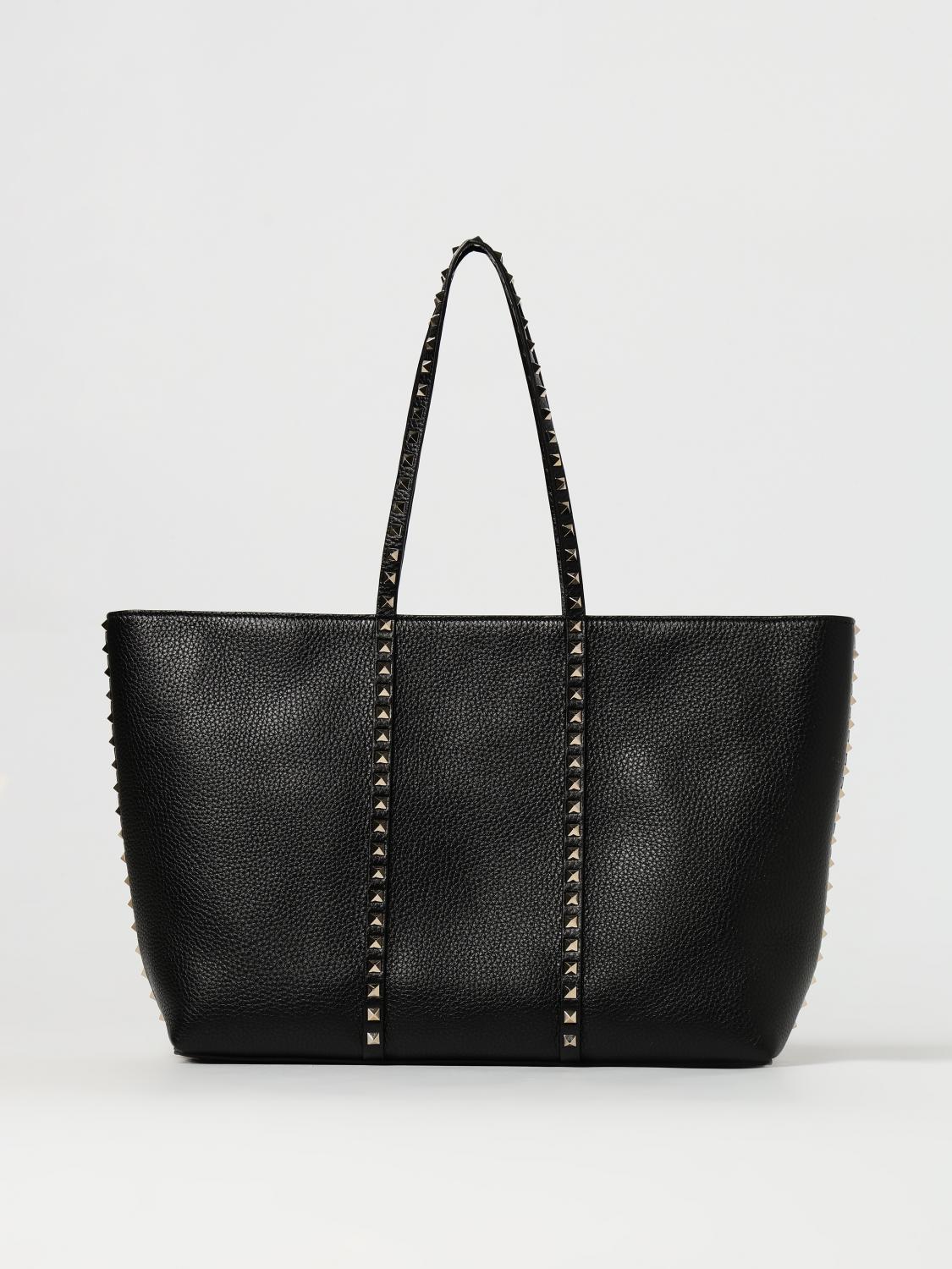 woman's shoulder bag