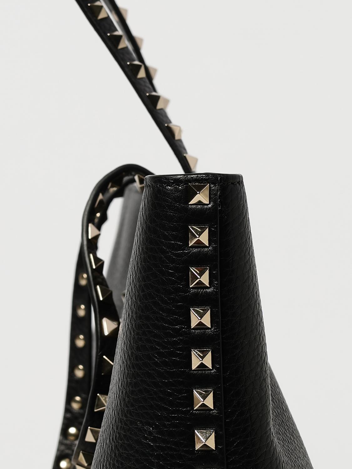 woman's shoulder bag