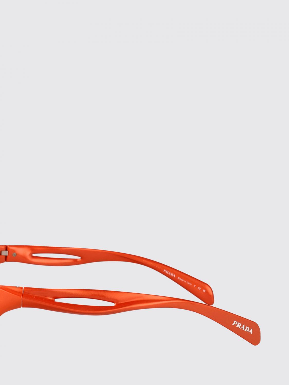 woman's sunglasses