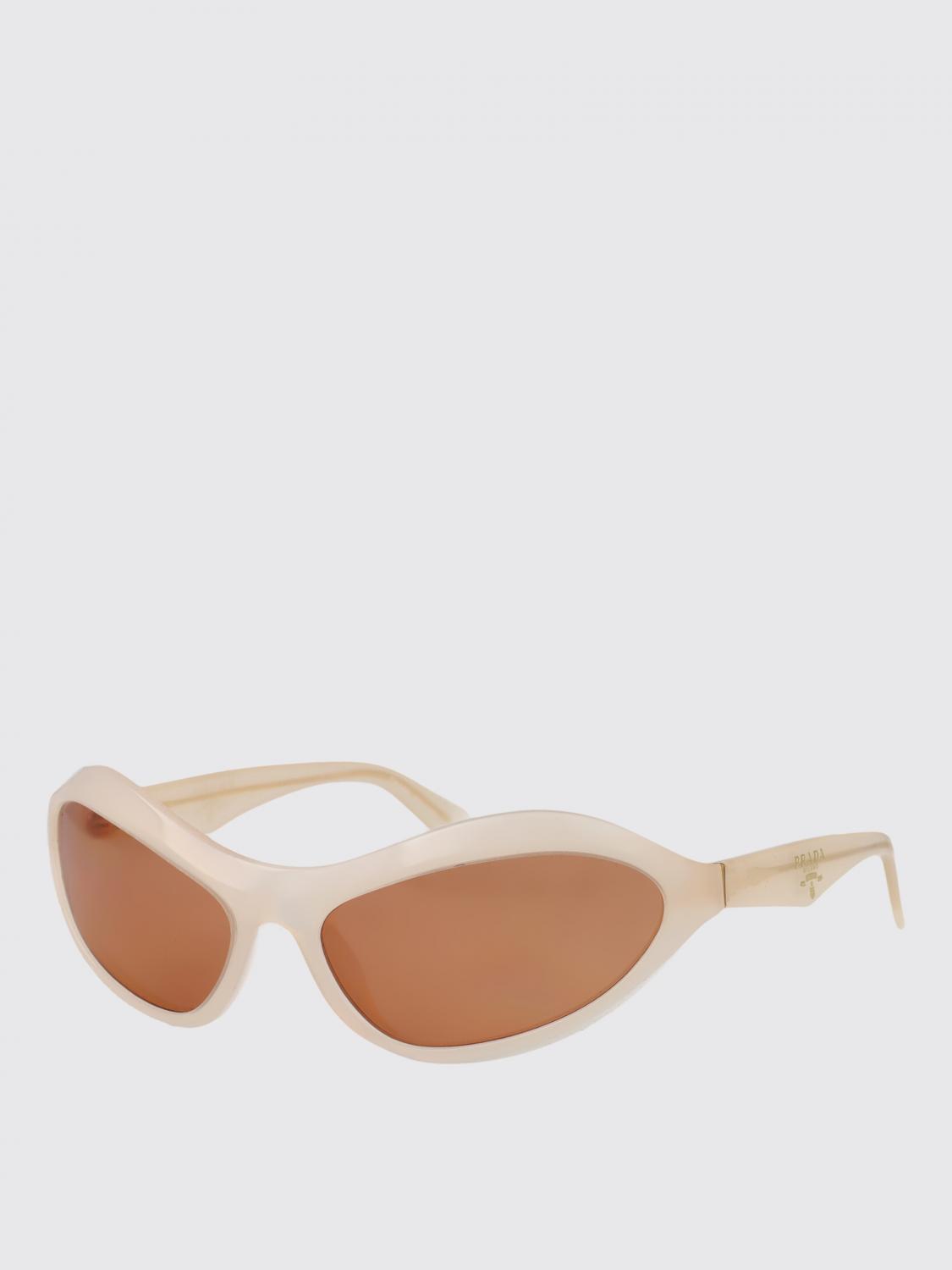 woman's sunglasses
