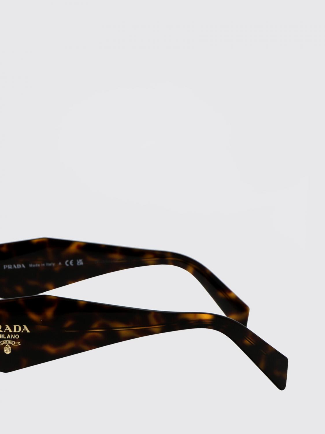 woman's sunglasses
