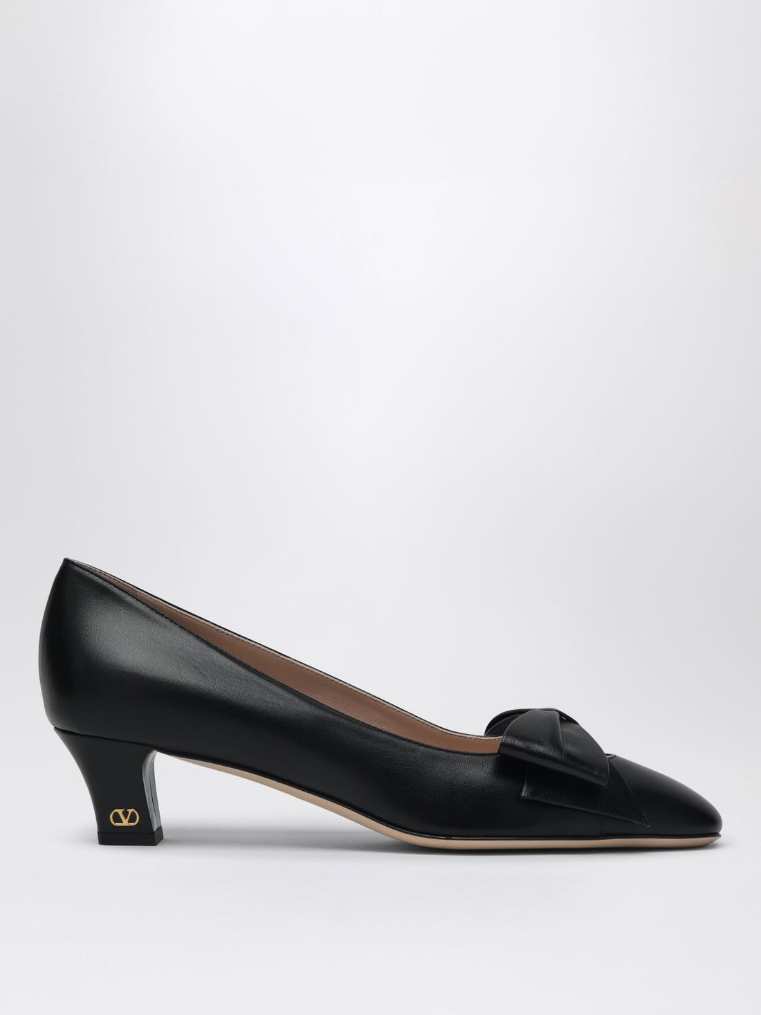 valentino-garavani-woman-s-pumps-6w2s0lb5ddt-black