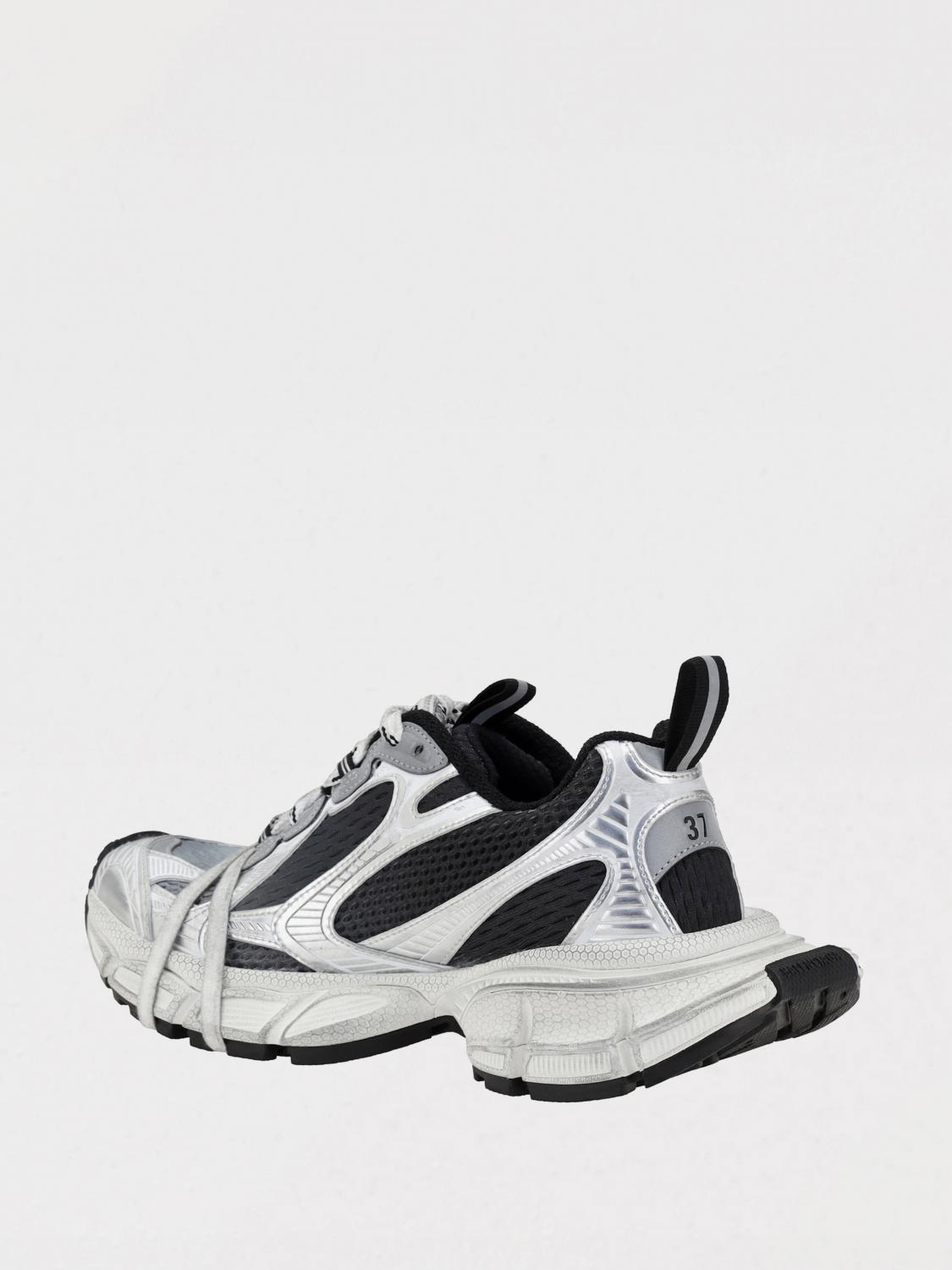 woman's sneakers