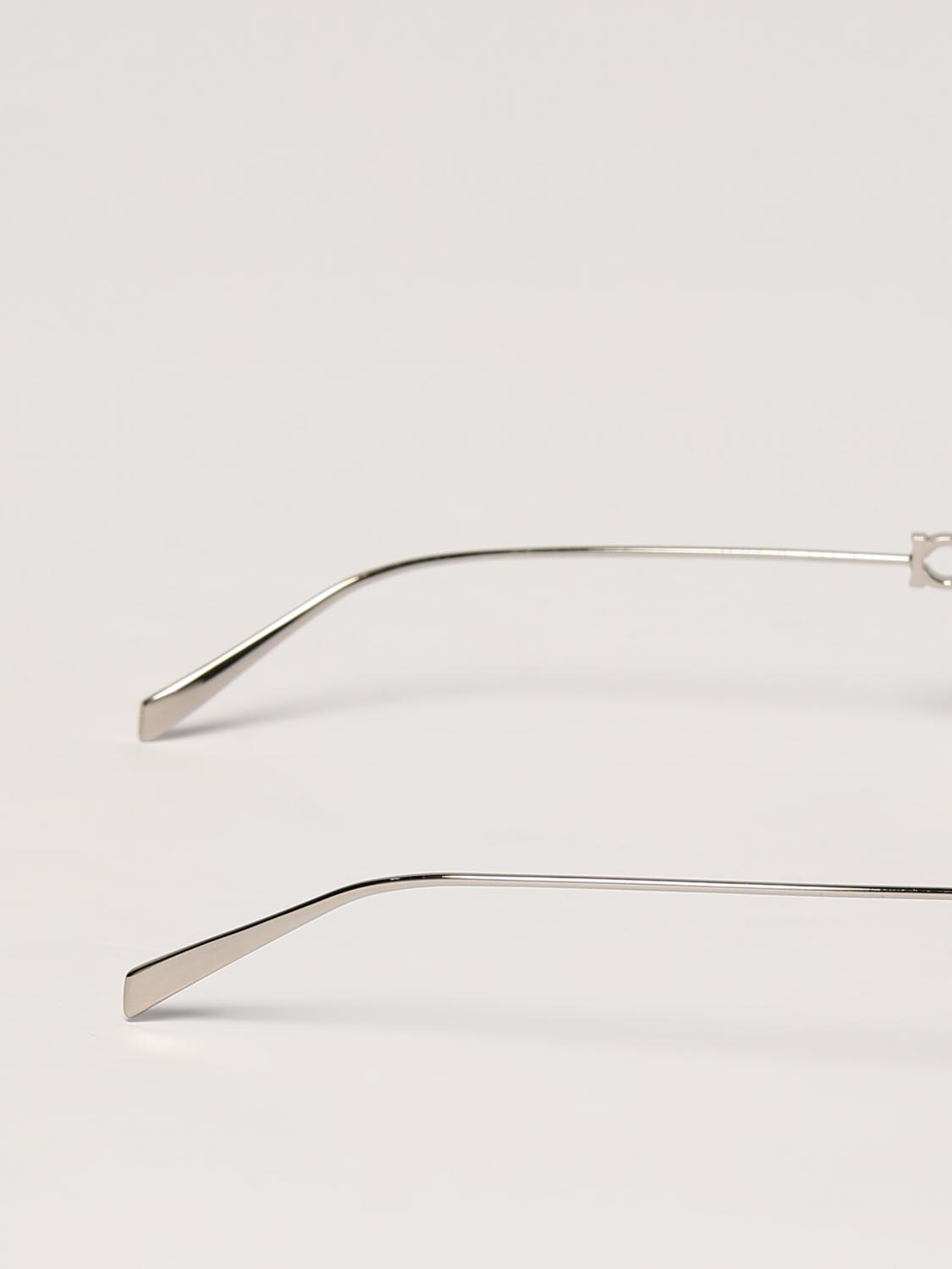 woman's sunglasses